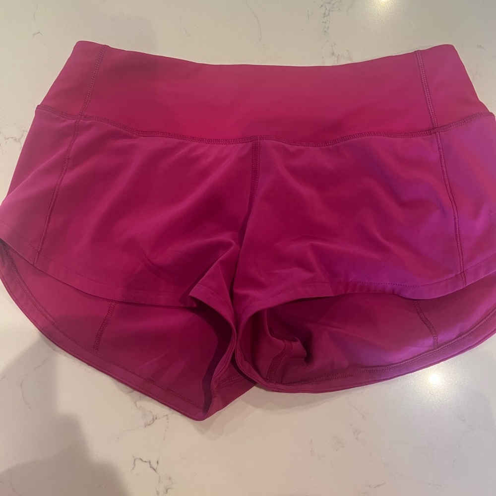 Raspberry speed up low-rise lined short 2.5